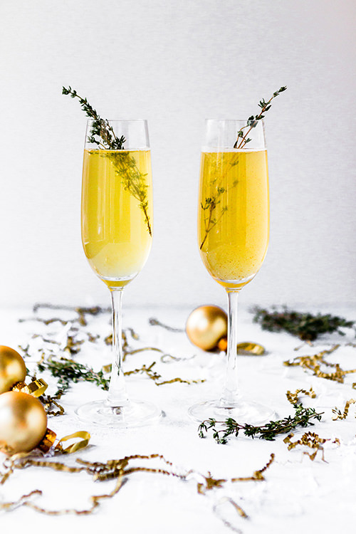 Silvester Essen kann auch mit zwei Gläsern Sekt anfangen